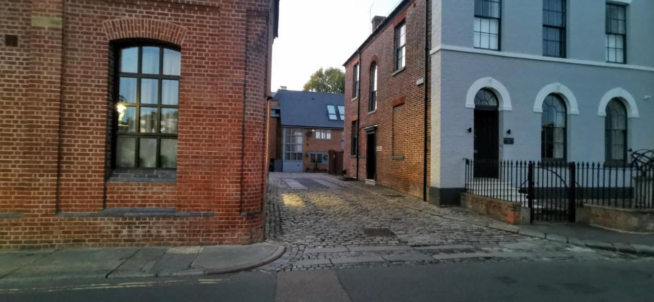 Modern City Centre House With Free Parking Canterbury Exterior foto