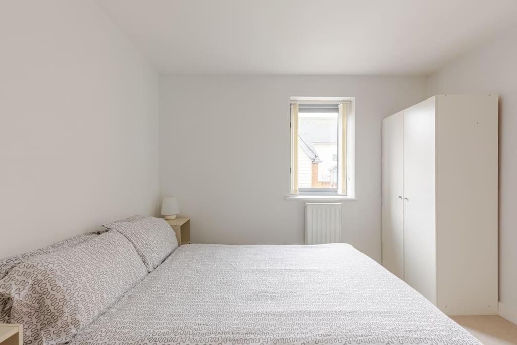Modern City Centre House With Free Parking Canterbury Exterior foto